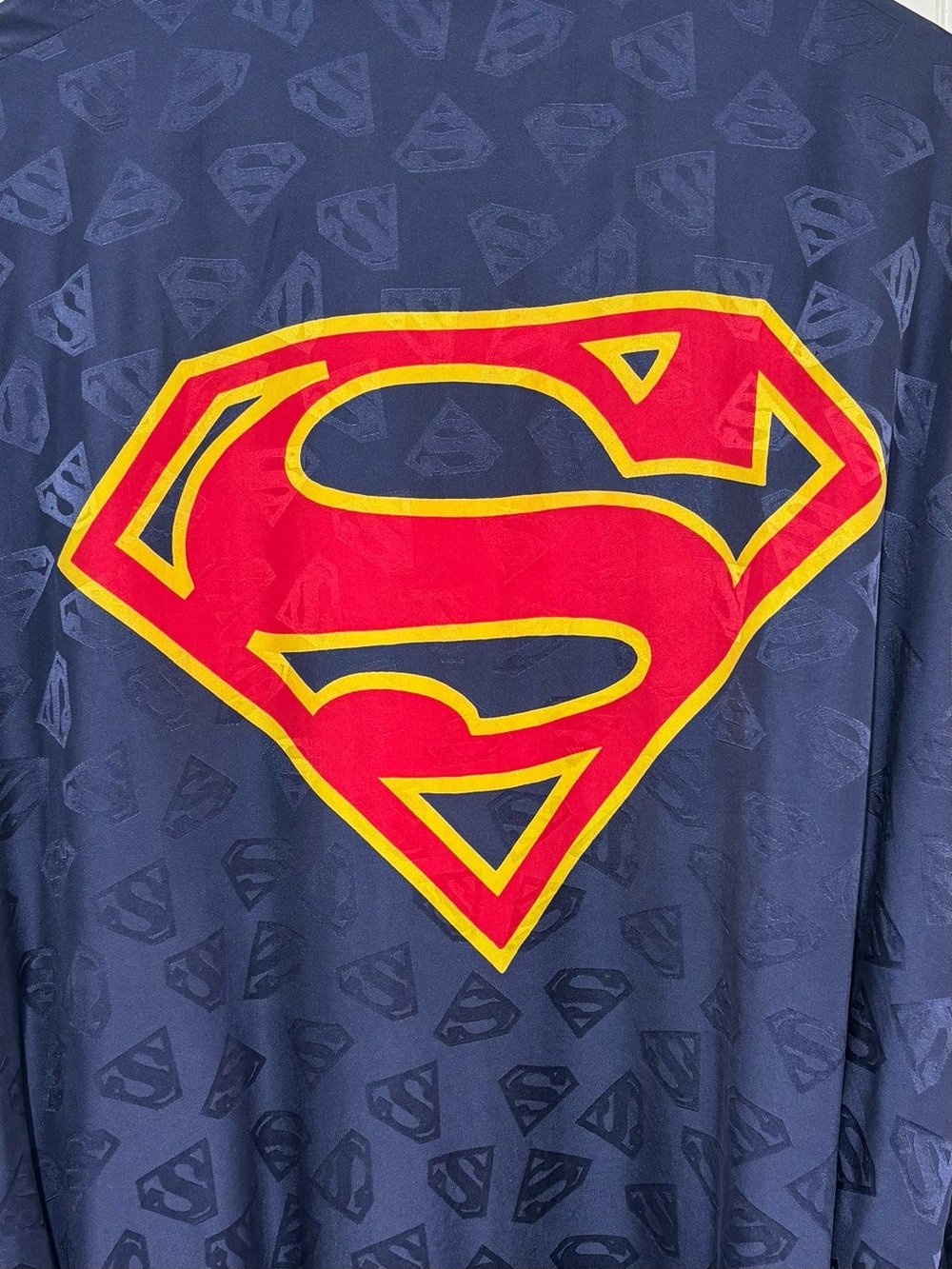 Vintage 1997 Superman 100% Silk Robe Kimono Lounge Wrap DC Comics Blue W/belt - Picture 9 of 15